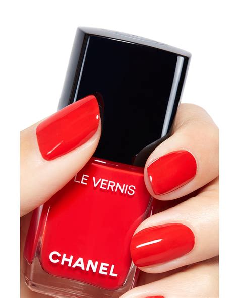 chanel skieuse nail|chanel langhoudende nagellak.